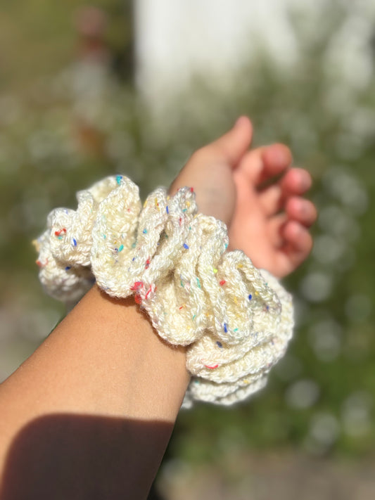 Nougat scrunchie