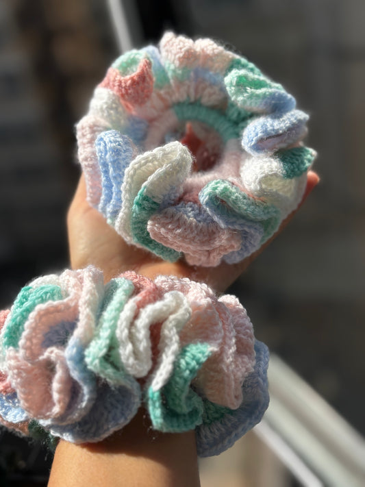 Mermaid kiss scrunchie